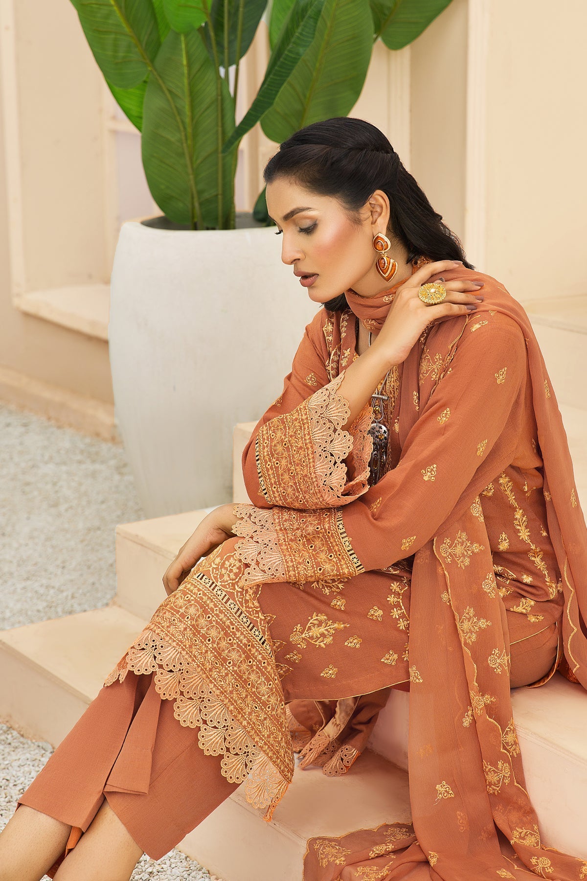 T-23 : Unstitched Embroidered Slub Karandi 3PC - Kleren